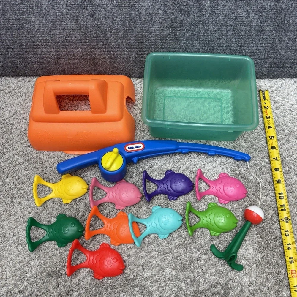 Vintage Little Tikes Catch & Count Fishing set tackle box pole kids toy (read)